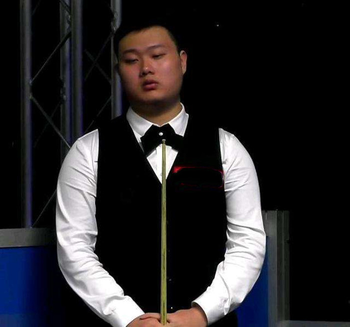 两场比赛中 两场比赛中