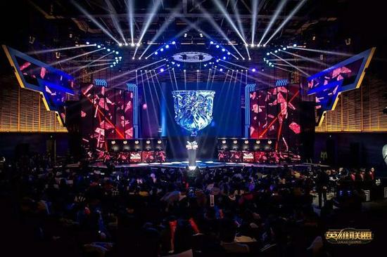 2日最为引 2日最为引