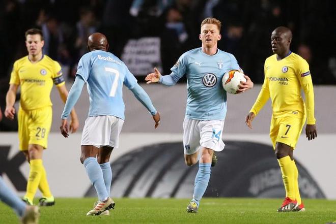 外界批评他 外界批评他