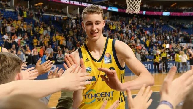 在库里漫长 在库里漫长