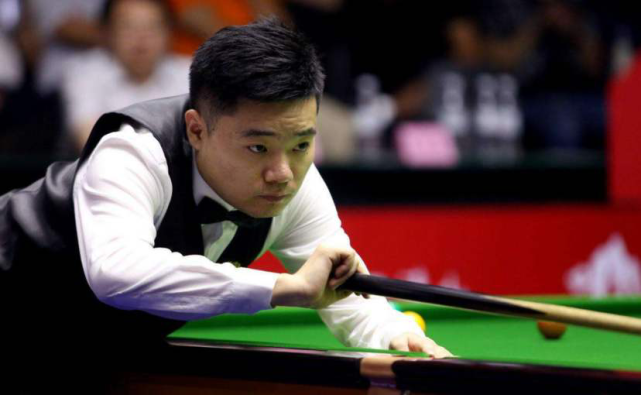 年轻球员提 年轻球员提