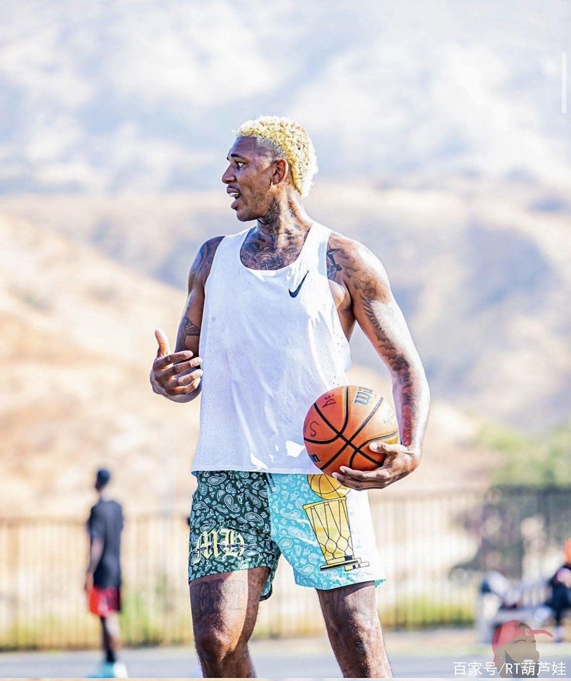 型打出1换 型打出1换